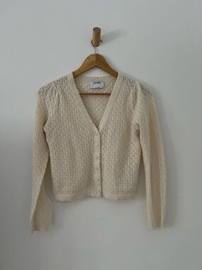 Old Navy Cream Cable Knit V-Neck Cardigan
